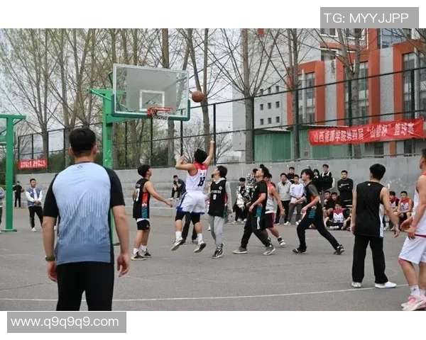 北京篮球队节奏分析与战术探讨：如何提升球队整体表现与竞争力