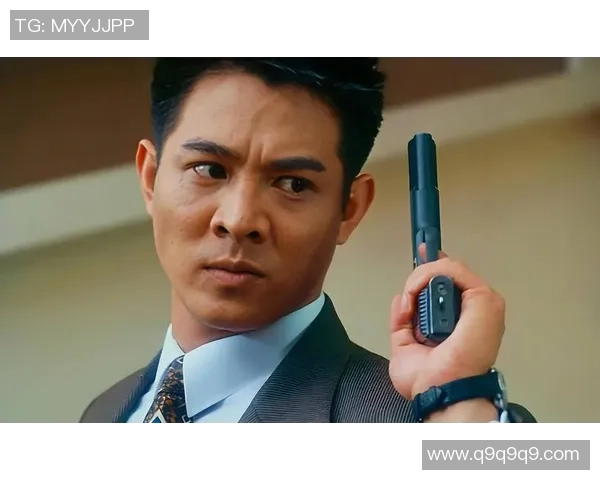 李连杰与足球明星同框合影展现运动精神与友谊的完美结合